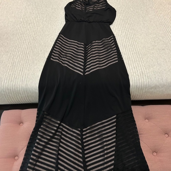 London Times column gown - Picture 3 of 3